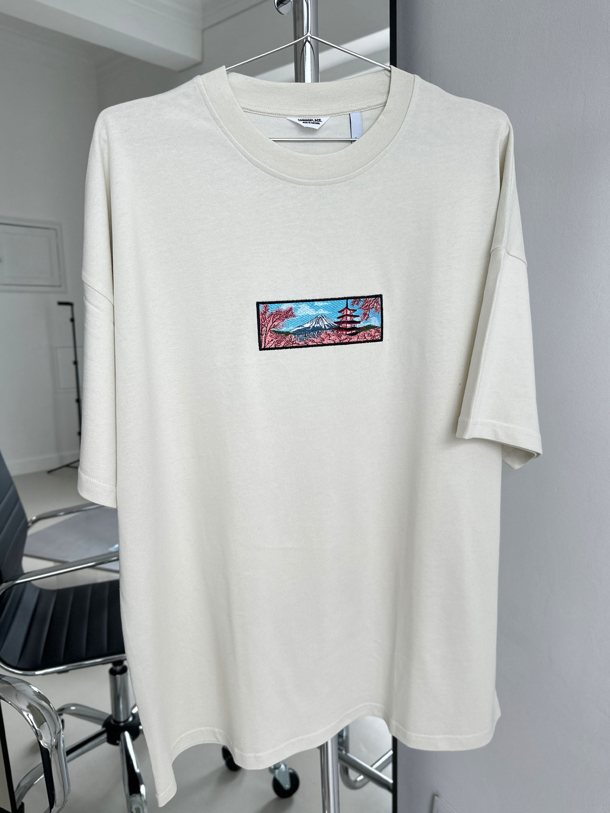 Mount Fuji Japan T-shirt Premium Oversized Vintage White L